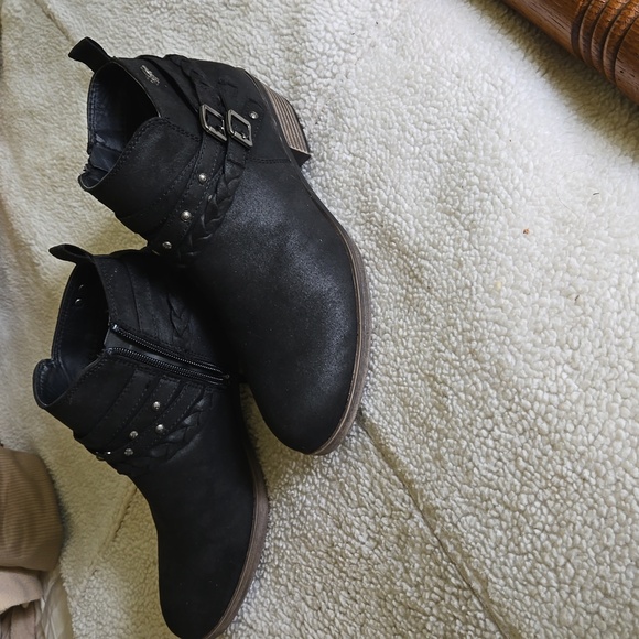 Women's Booties - Picture 1 of 6